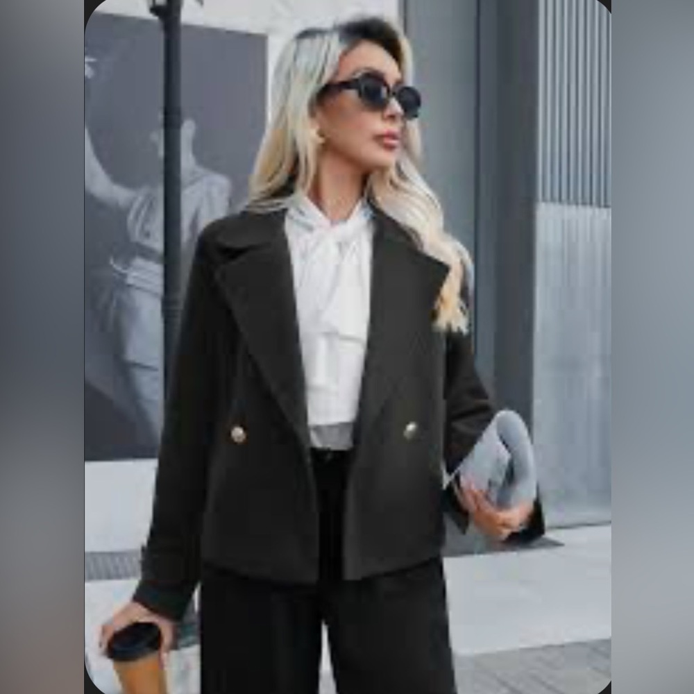 Fashion Black Double-Breasted Women's Blazer